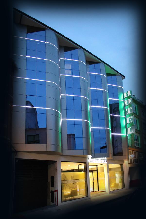Hotel Cardenal 蒙福特·德·莱蒙斯 外观 照片