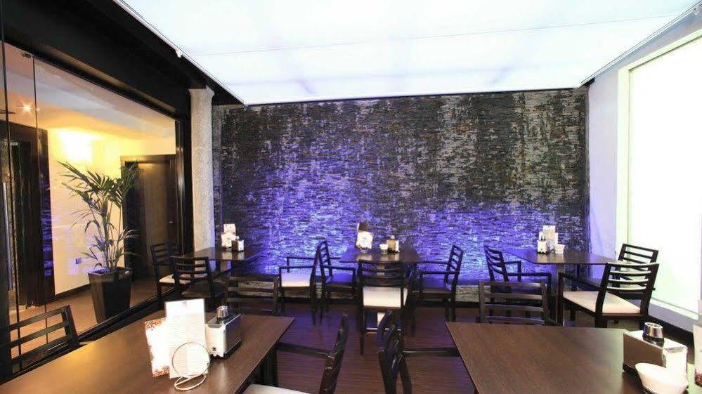 Hotel Cardenal 蒙福特·德·莱蒙斯 外观 照片